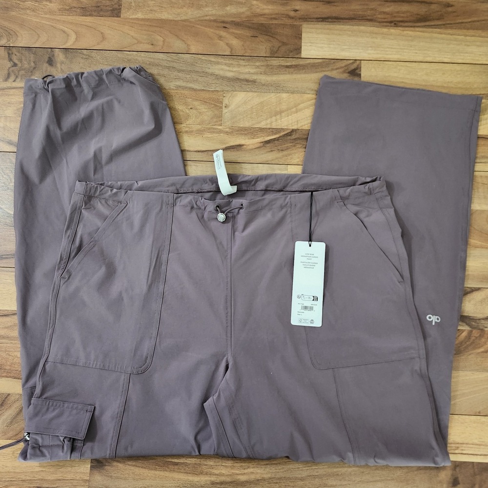 NWT ALO YOGA Megastar Cargo Pant  Raisinette LARGE Low Rise Wide Leg